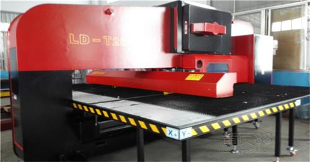 數(shù)控二手沖床(圖5)