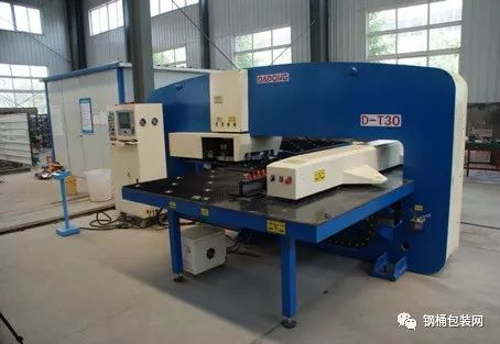 國外數(shù)控沖床的現(xiàn)狀和發(fā)展趨勢(shì)(圖3)